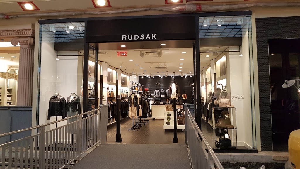 Rudsak | 5401 Boulevard des Galeries, Québec, QC G2K 1N4, Canada | Phone: (418) 476-3747