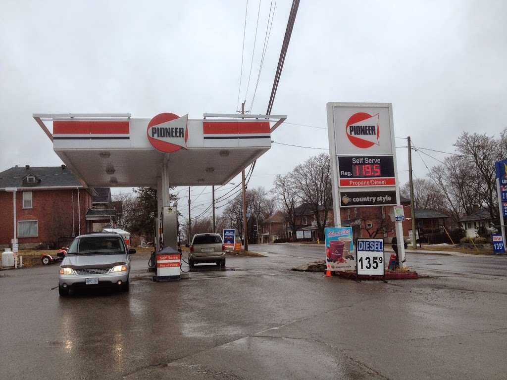 ESSO Gas Station/Country Style/Square Boy Pizza/Propane | 91 Bridge St S, Hastings, ON K0L 1Y0, Canada | Phone: (705) 696-2411