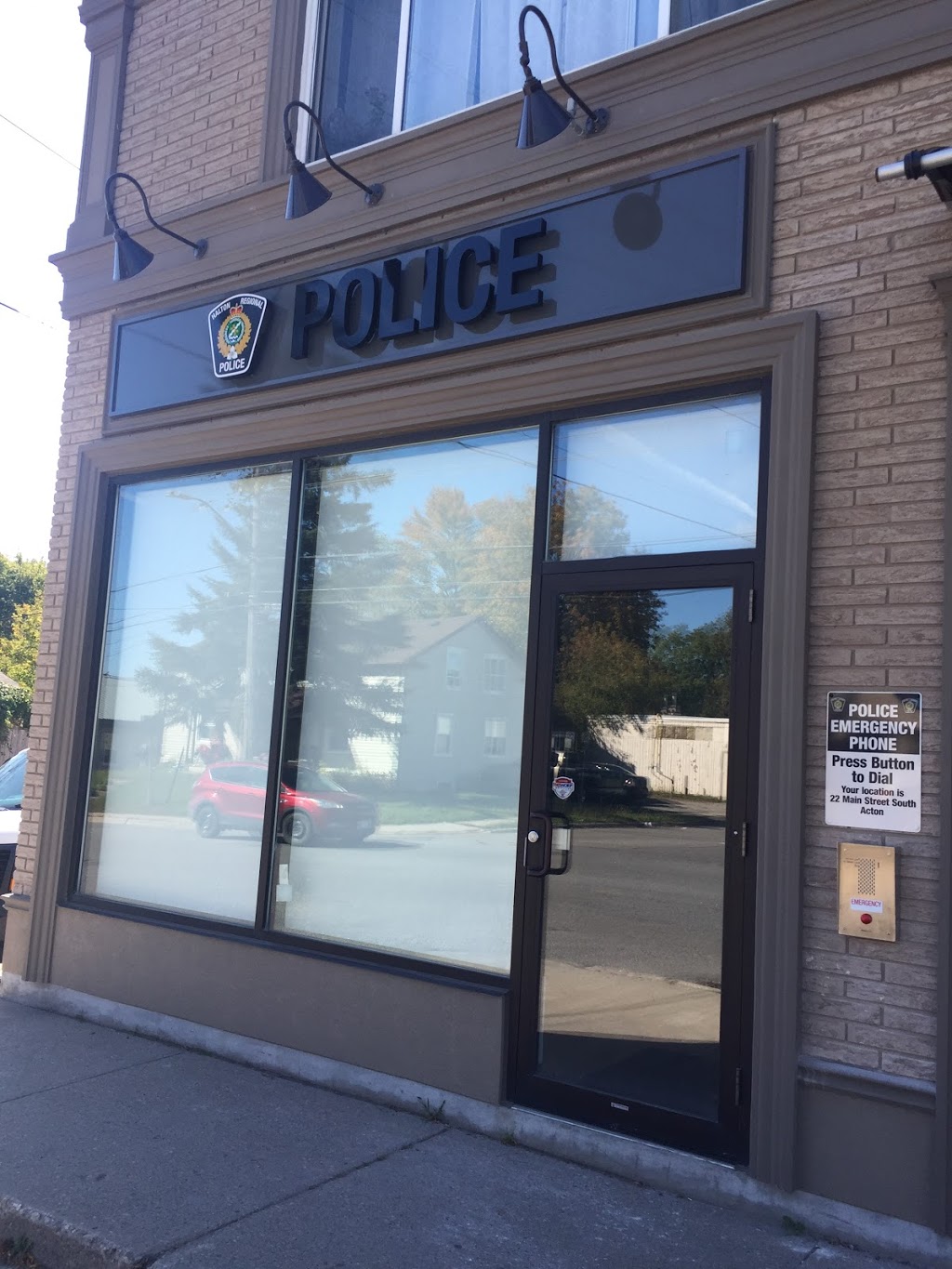 Halton Regional Police Service | 22 Main St S, Acton, ON L7J 1X1, Canada | Phone: (905) 878-5511