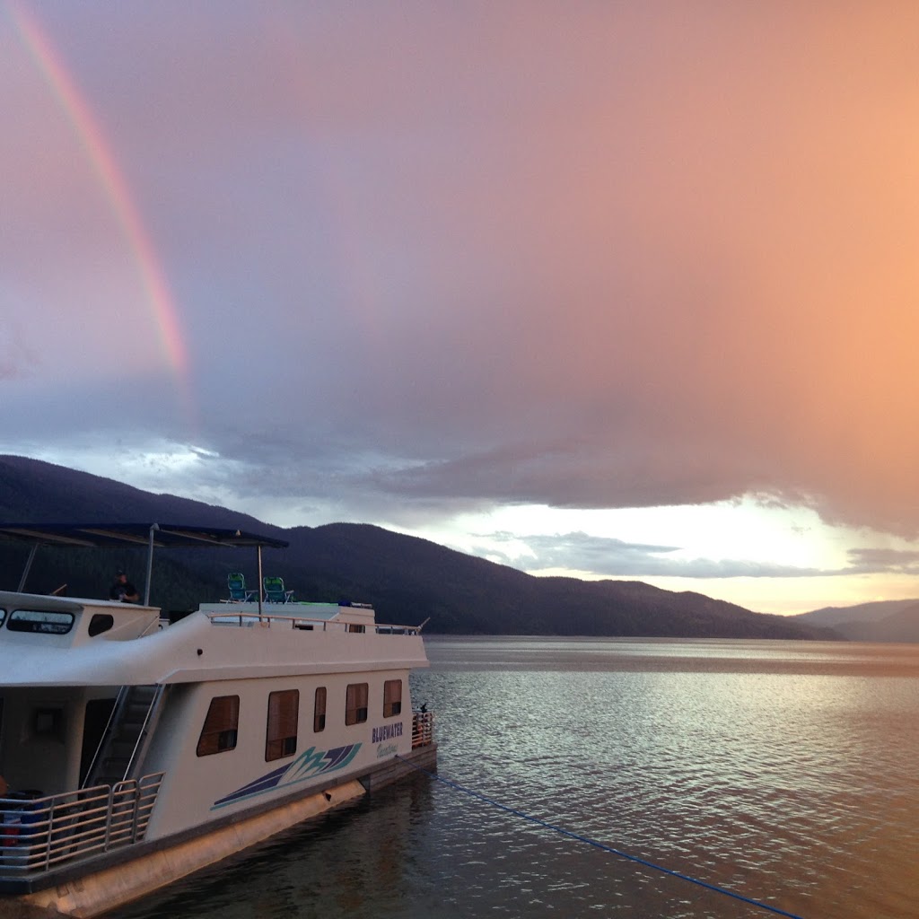 Bluewater House Boat Vacations | 110 Weddup St, Sicamous, BC V0E 2V1, Canada | Phone: (250) 836-2255