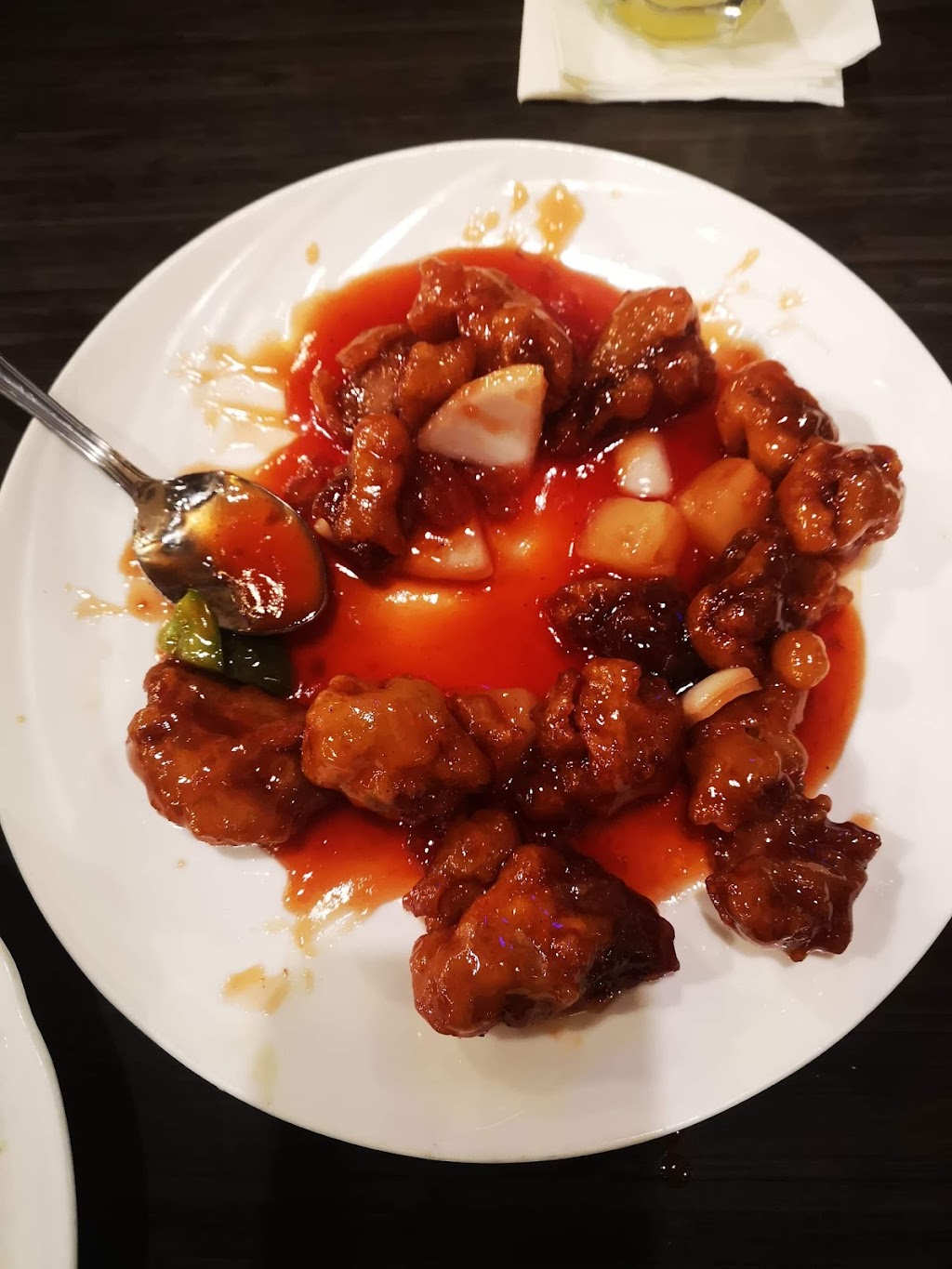 Red Star Chinese Restaurant | 3301 50 Ave, Red Deer, AB T4N 3Y2, Canada | Phone: (403) 309-5566
