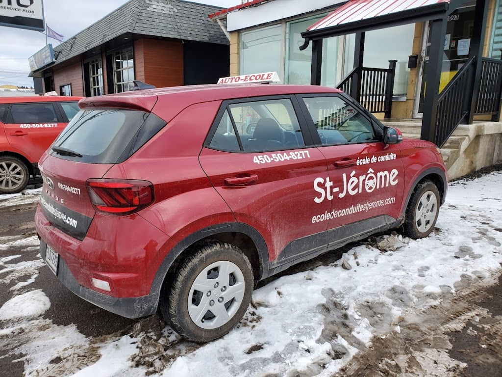 School Driving St-Jérôme | 2093 Bd du Curé-Labelle, Saint-Jérôme, QC J7Y 1S7, Canada | Phone: (450) 504-8277