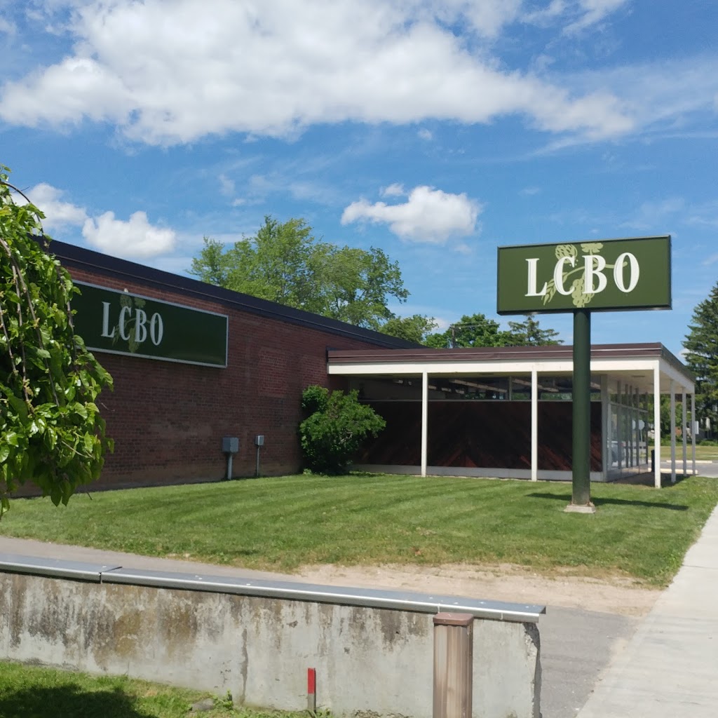 LCBO | 117 Market St E, Port Dover, ON N0A 1N0, Canada | Phone: (519) 583-1900