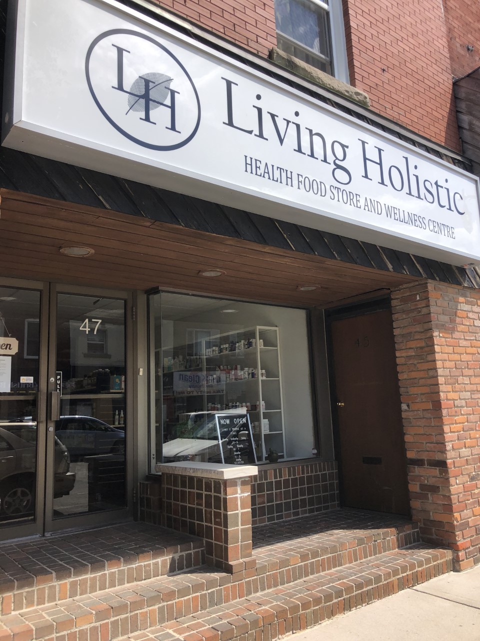 Living Holistic | 47 Robinson St, Simcoe, ON N3Y 1W5, Canada | Phone: (519) 426-8338