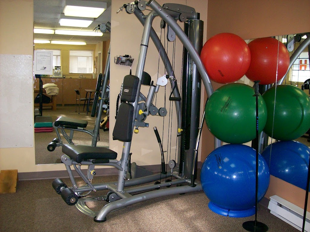 Town & Country Physiotherapy | 3645 Tillicum Rd, Victoria, BC V8Z 4H4, Canada | Phone: (250) 475-3442