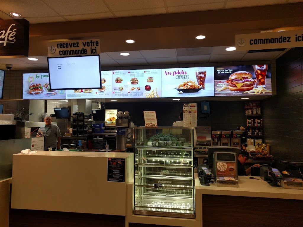 McDonalds | 825 Boul, Route Jean-Gauvin, Sainte-Foy, QC G1X 4M6, Canada | Phone: (418) 872-6805