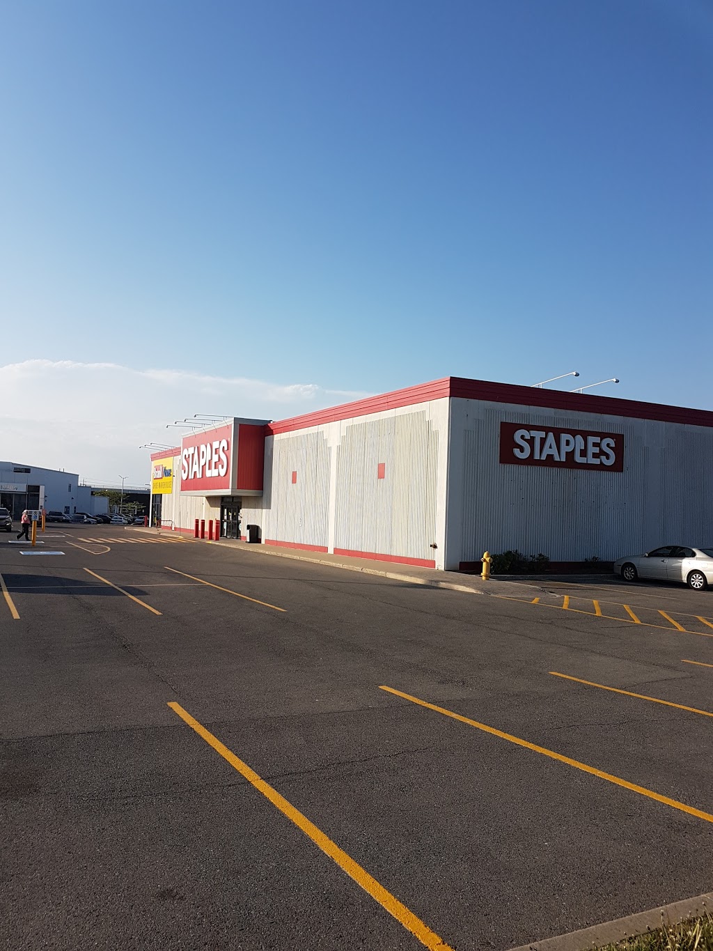 Staples | 10 YMCA Dr, St. Catharines, ON L2N 7R6, Canada | Phone: (905) 937-4292