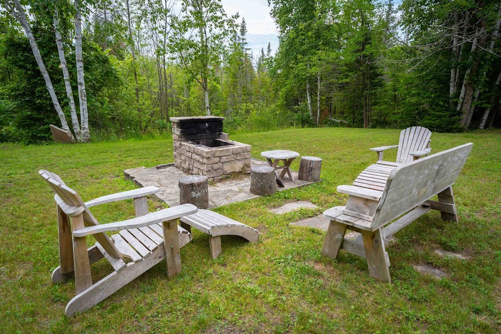 Lil Ranch | 31 Montrose St, Wiarton, ON N0H 2T0, Canada | Phone: (289) 266-1767