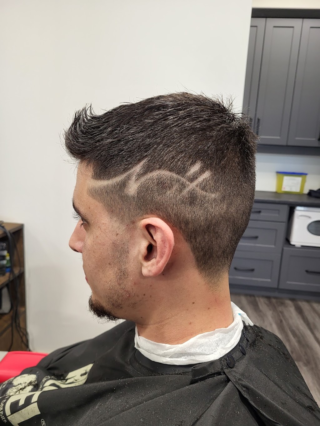 Kings Blades Barbershop | 1876 Oxford St W #3, London, ON N6K 0J8, Canada | Phone: (519) 871-2887