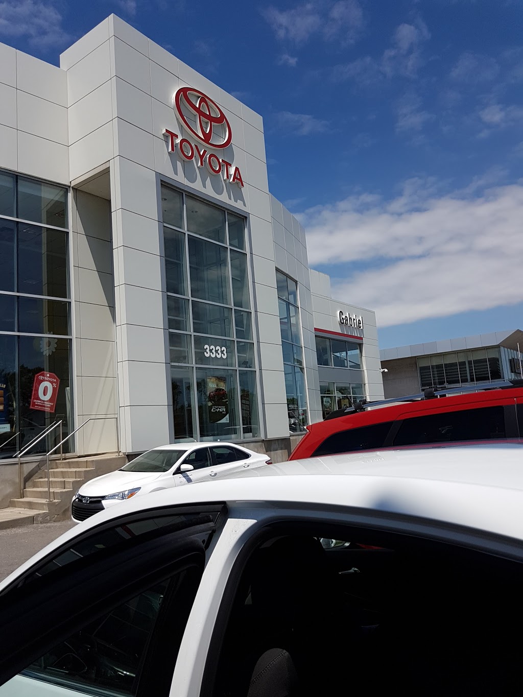 Toyota Gabriel St-Laurent | 3333 Chemin de la Côte-de-Liesse, Saint-Laurent, QC H4N 3C2, Canada | Phone: (514) 748-7777