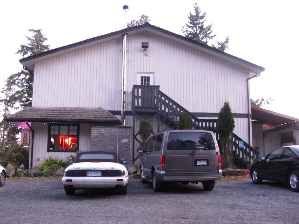 Rocking Horse Pub | 2038 Sanders Rd, Nanoose Bay, BC V9P 9C2, Canada | Phone: (250) 468-1735