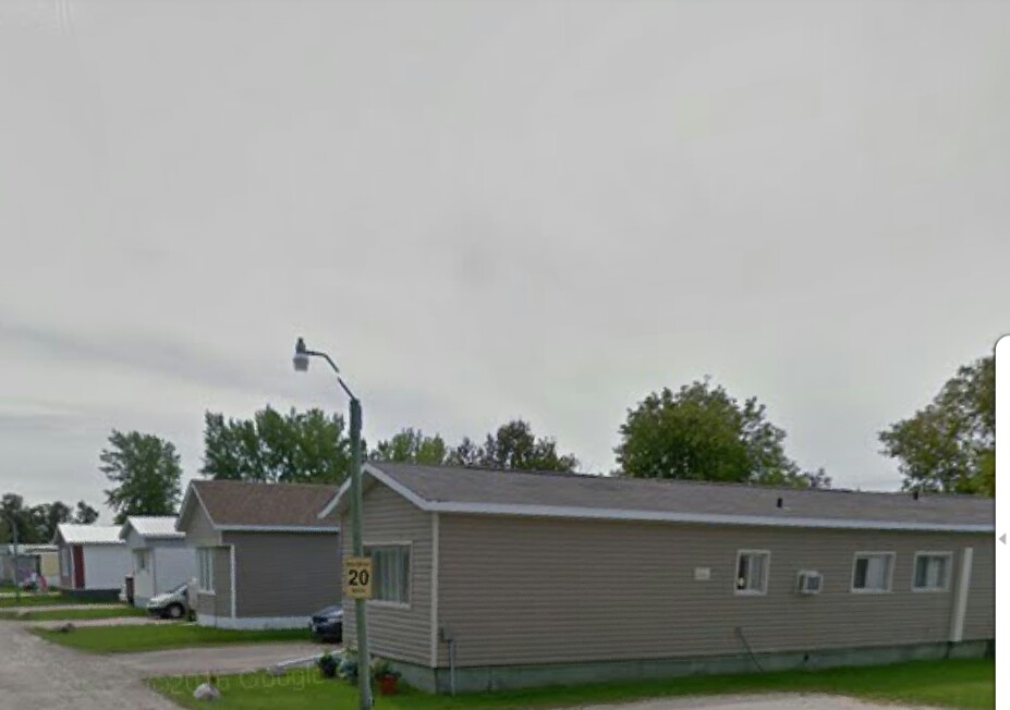 Aspen Grove Mobile Home Park | 780 Main St, Steinbach, MB R5G 2H4, Canada | Phone: (204) 346-1889