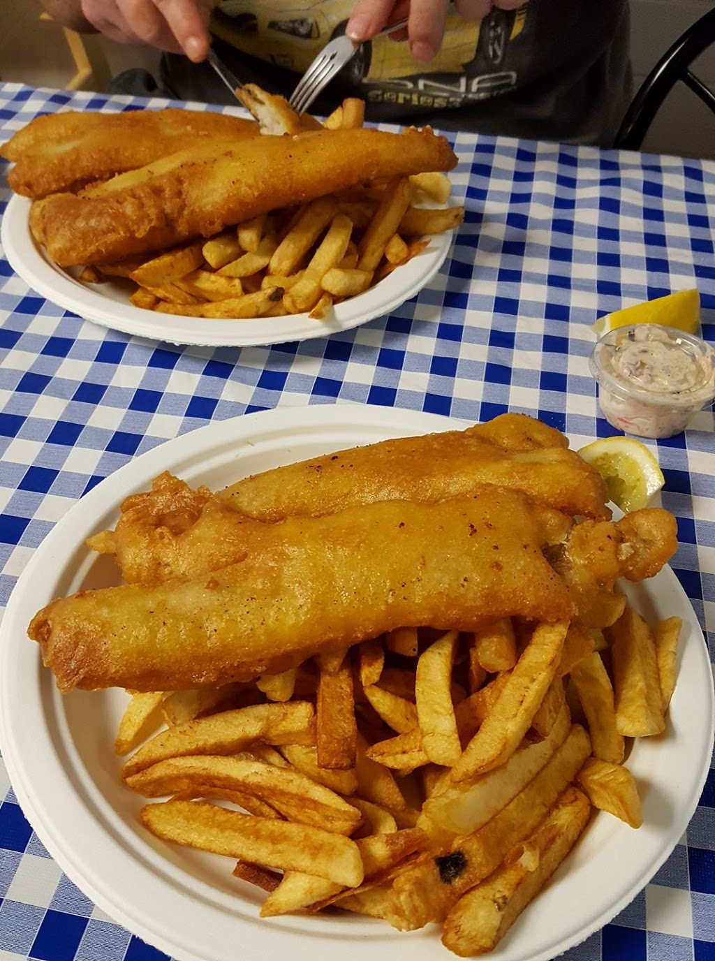 The Lighthouse Fish and Chips Brantford | 750 Colborne St, Brantford, ON N3S 3S1, Canada | Phone: (519) 770-3474