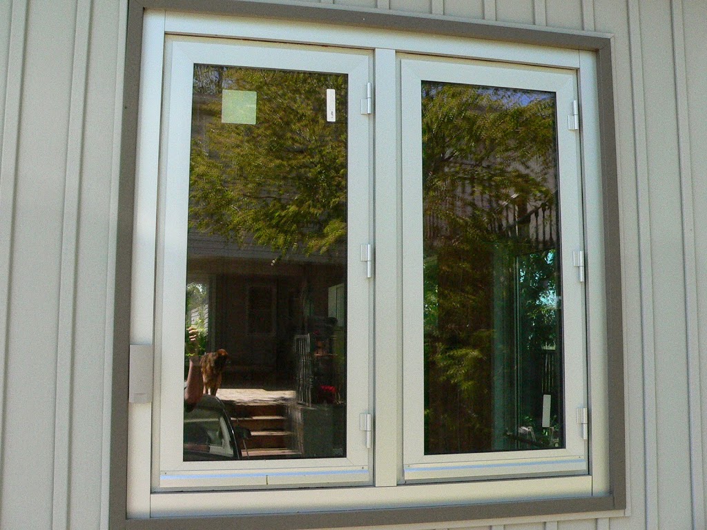 Dal Glass Systems Inc | 19100 Dufferin St, Newmarket, ON L3Y 4V9, Canada | Phone: (905) 775-5555