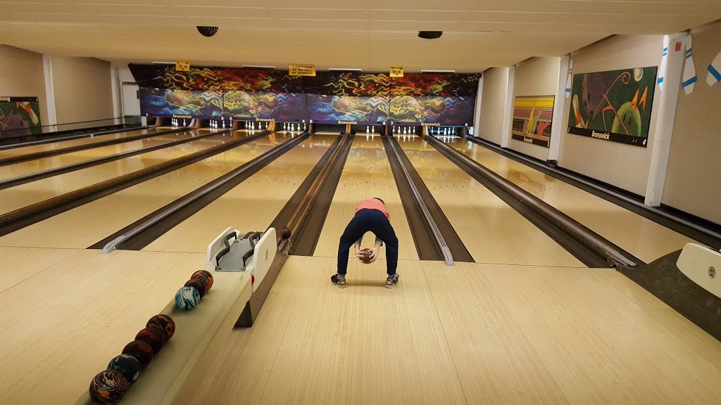 Park Alleys Bowling | 730 Osborne St, Winnipeg, MB R3L 2C2, Canada | Phone: (204) 475-0585