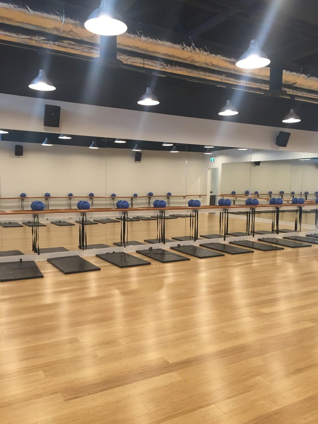 Barre Fitness Port Moody | 2744 Saint Johns Street, Port Moody, BC V3H 2B7, Canada | Phone: (604) 492-4498