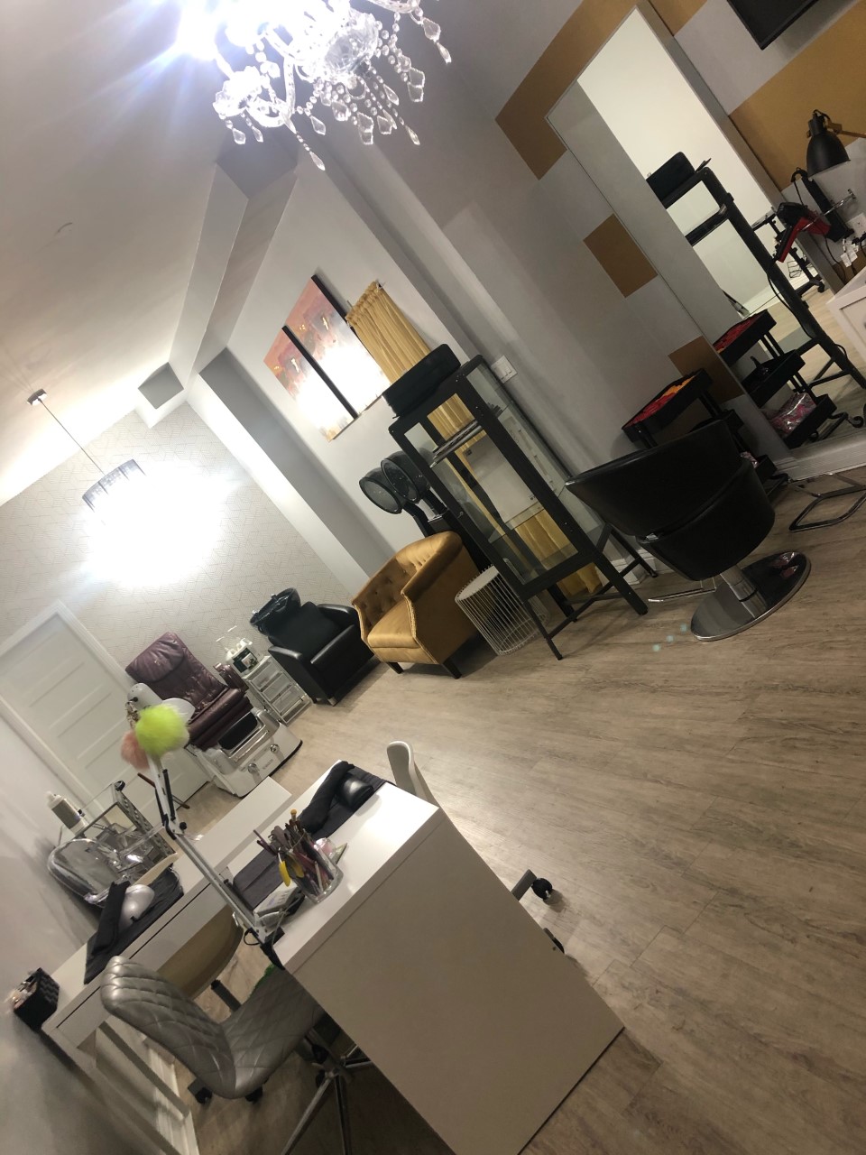 Blowout & Beauty | 2555 Rue Bélanger, Montréal, QC H1Y 1A3, Canada | Phone: (514) 360-0940