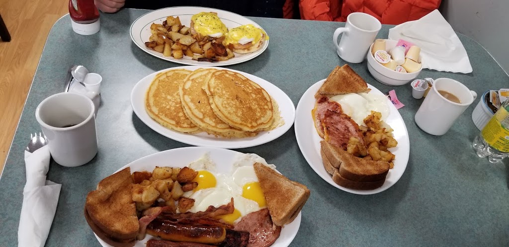 Abbys Breakfast & Lunch | 7990 Portage Rd, Niagara Falls, ON L2G 5Y9, Canada | Phone: (905) 295-9744
