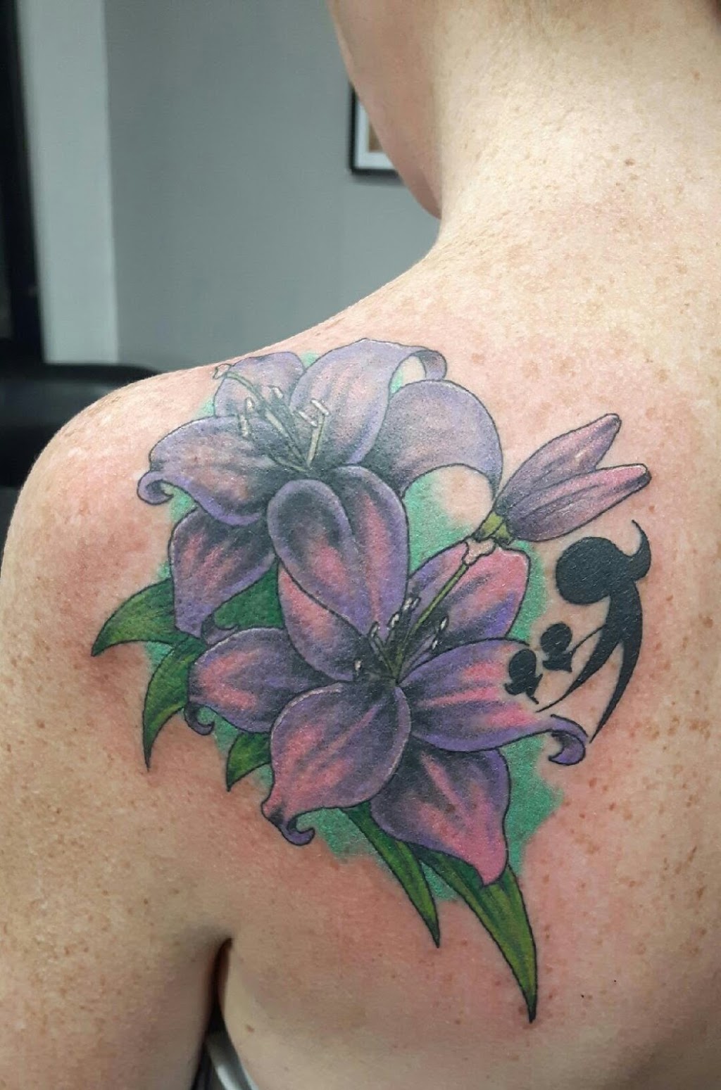 Twisted City Tattoo | 3 St George St, Brantford, ON N3R 1V1, Canada | Phone: (226) 381-1848