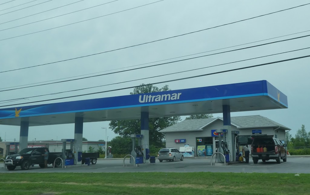 Ultramar | 89 Dufferin St, Perth, ON K7H 3A5, Canada | Phone: (613) 326-0006