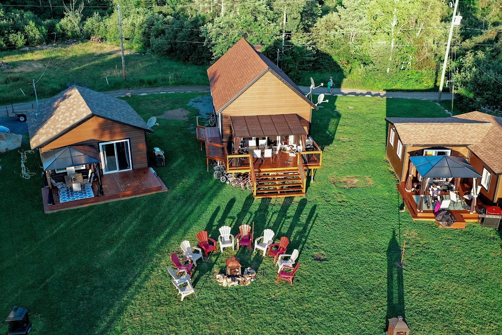 ViõChalets | 3246 Chem. des Plages, Saint-Damien, QC J0K 2E0, Canada | Phone: (450) 386-0260