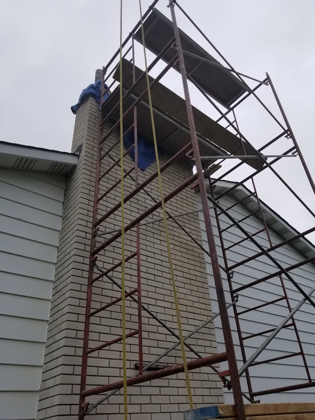 Specialized Chimney Services | 417 Lawler Crescent, Orléans, ON K4A 3X9, Canada | Phone: (613) 261-0975