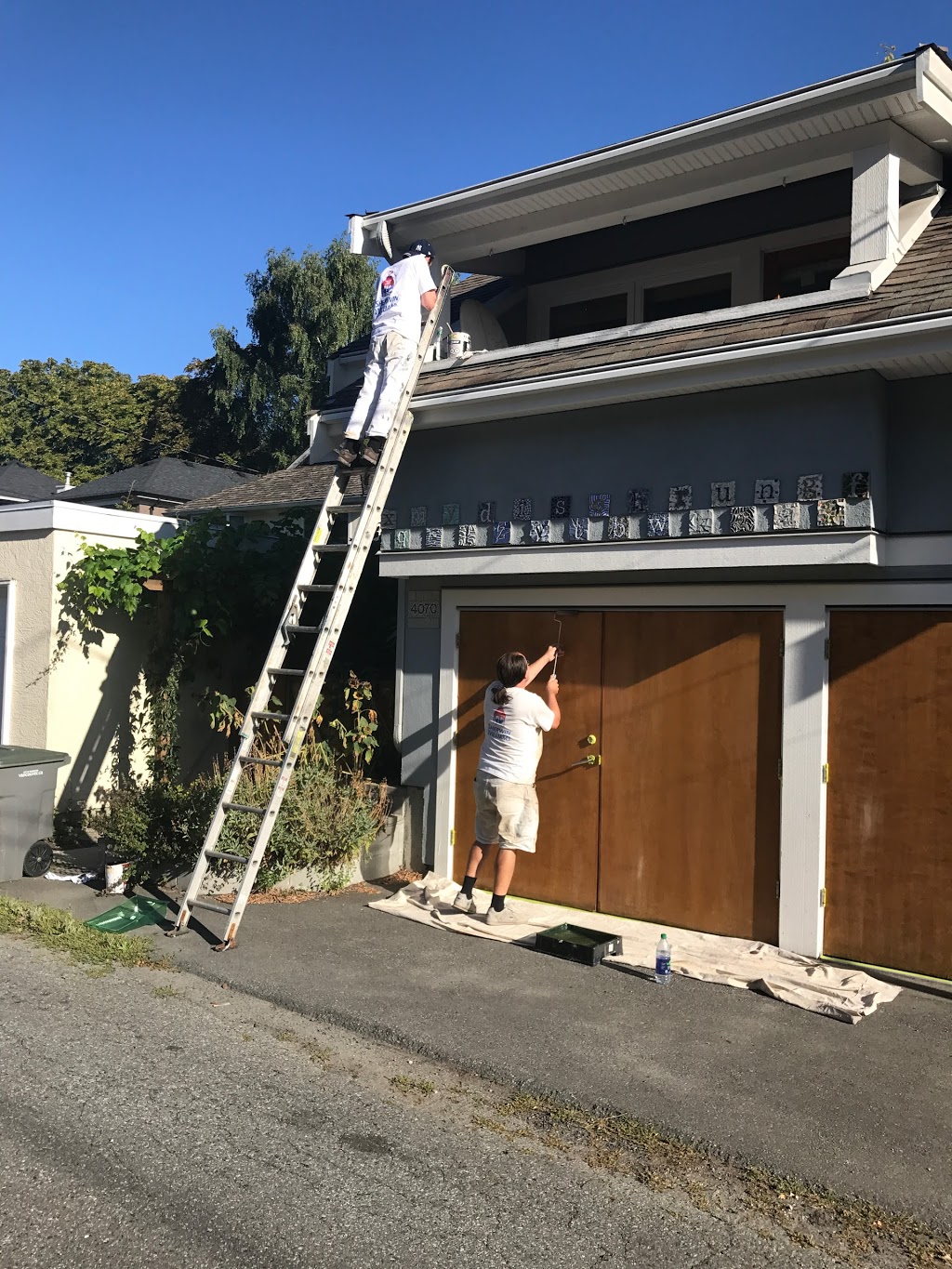 Pro Crew Painting | 2925 W 11th Ave, Vancouver, BC V6K 2M4, Canada | Phone: (604) 785-2739