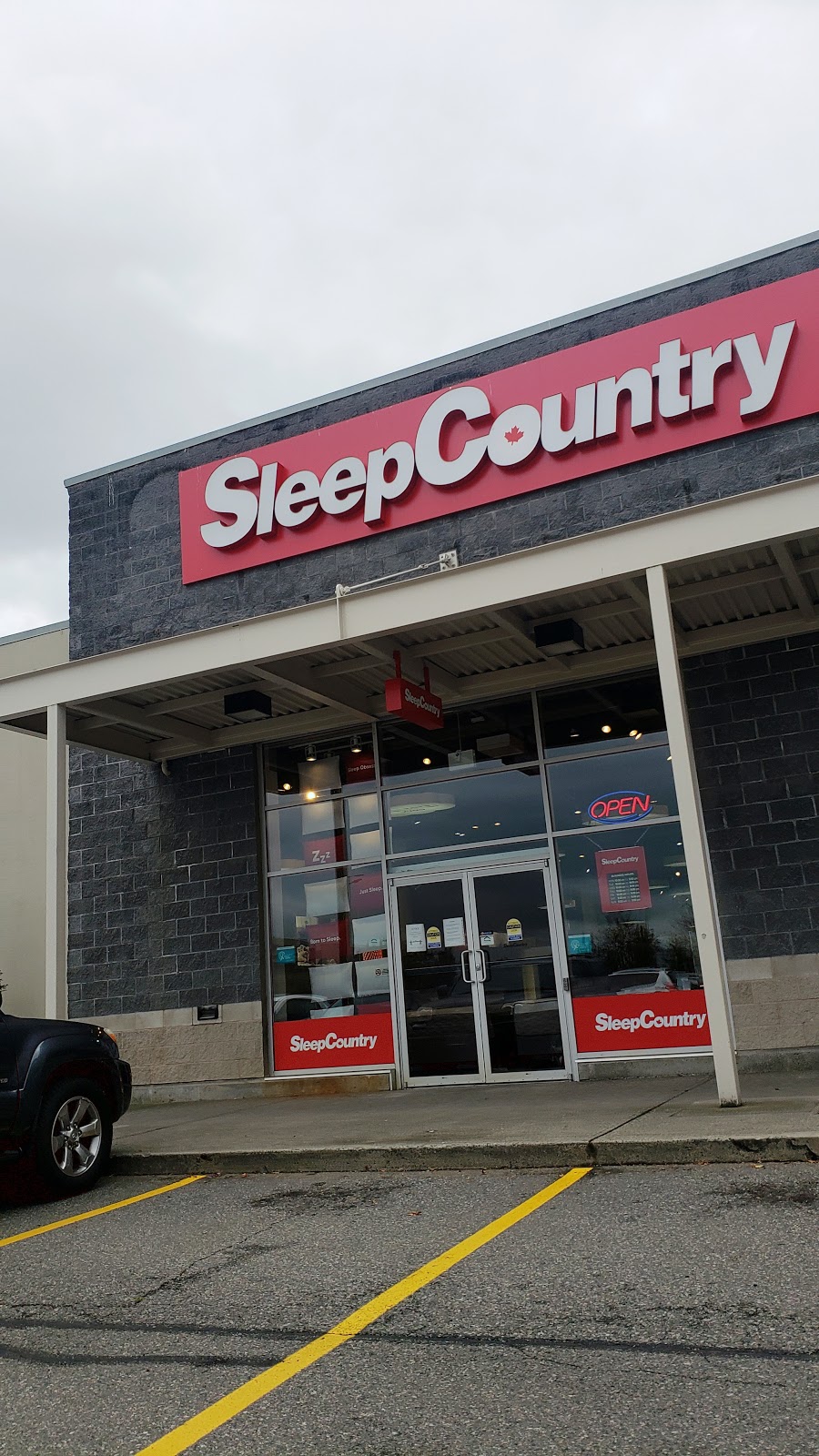 Sleep Country Canada | 32700 South Fraser Way, Abbotsford, BC V2T 4M5, Canada | Phone: (604) 852-3300