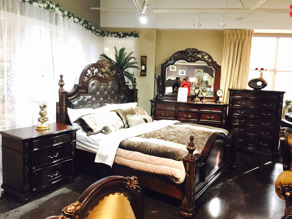 Friends Furniture And Mattress | 2835 Argentia Rd #2, Mississauga, ON L5N 5V4, Canada | Phone: (905) 826-9555