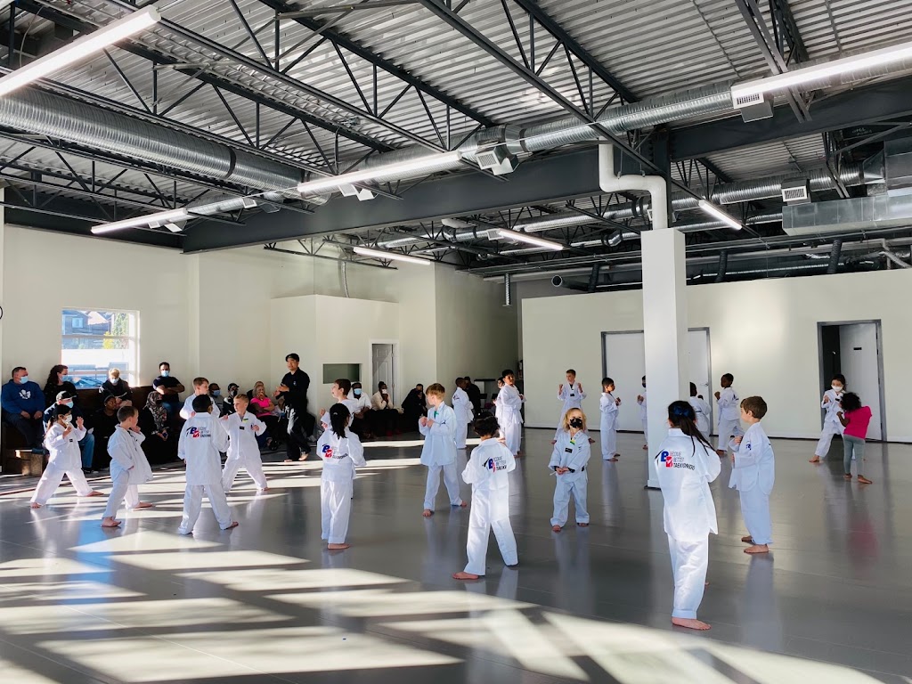 BB TAEKWONDO | 2060 Symons Valley Pkwy NW #9004, Calgary, AB T3P 0M9, Canada | Phone: (587) 973-8989