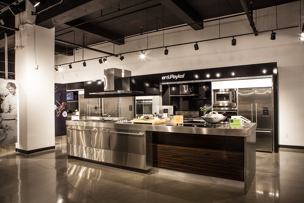 Fisher & Paykel | 6900 Airport Rd #207, Mississauga, ON L4V 1E8, Canada | Phone: (905) 569-4001