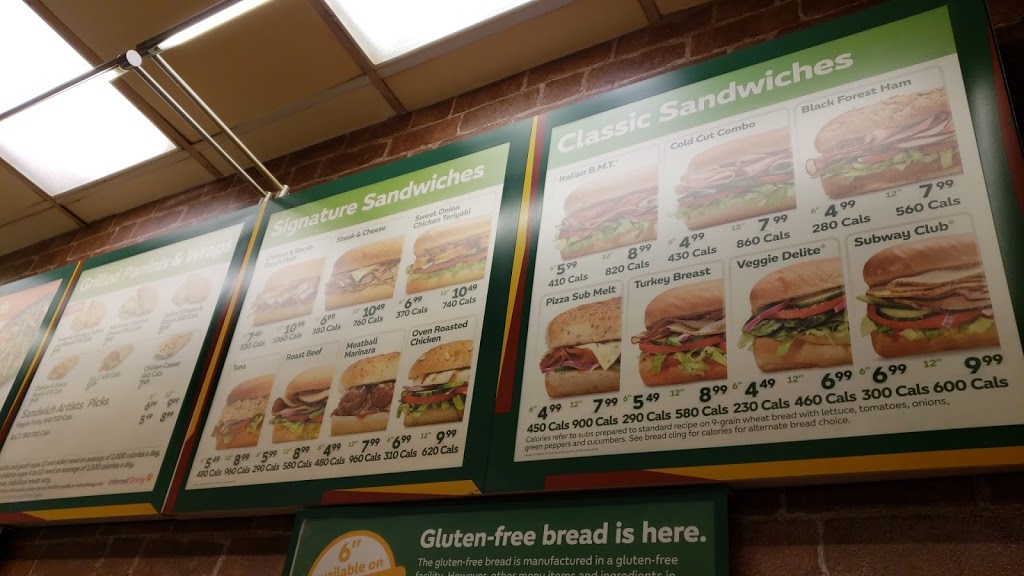 Subway | 936 Dixon Rd, Etobicoke, ON M9W 1J9, Canada | Phone: (416) 679-0808