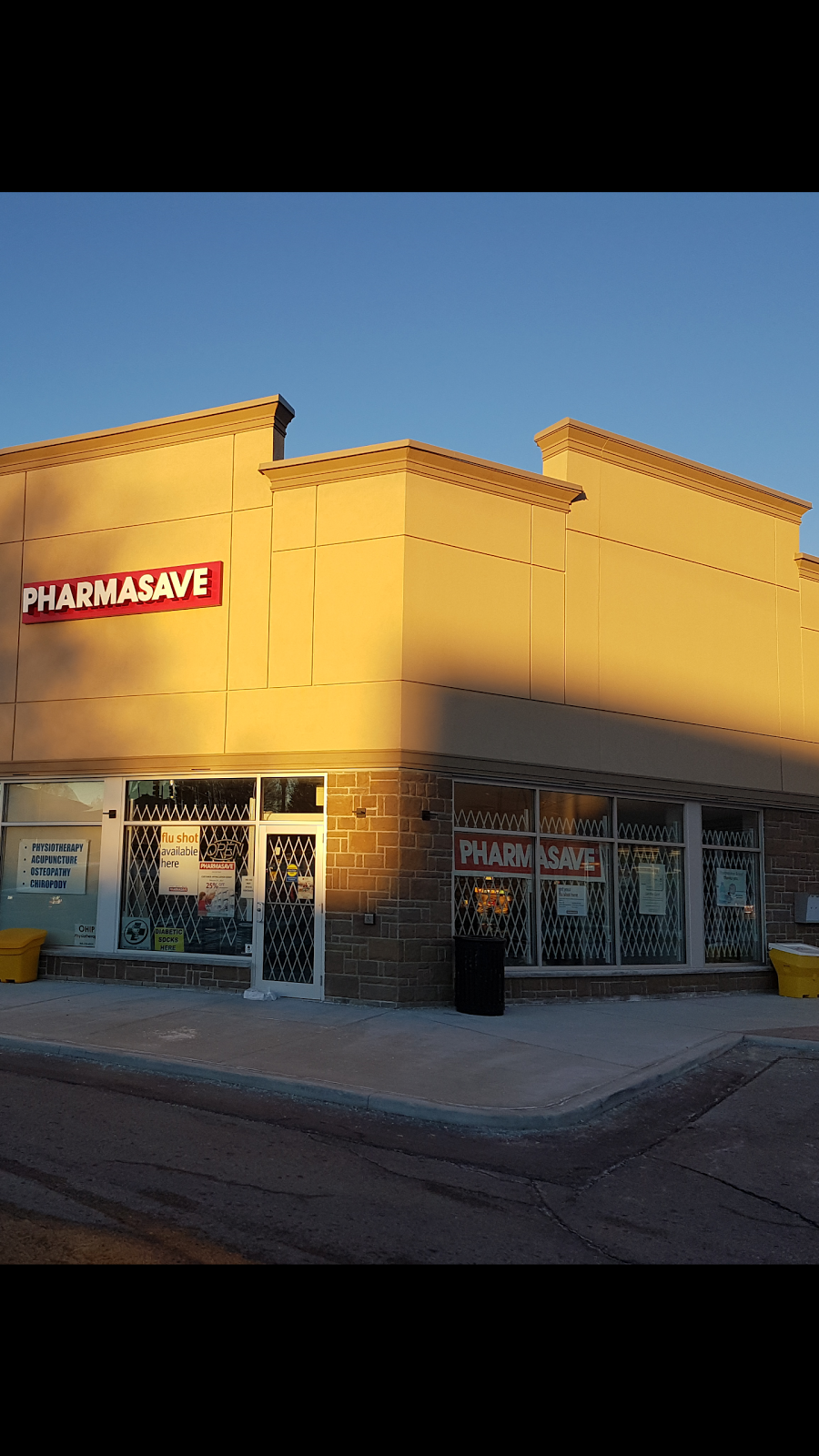 Pharmasave Pharmacy | 575 Thornton Rd N, Oshawa, ON L1J 8L5, Canada | Phone: (905) 240-4646