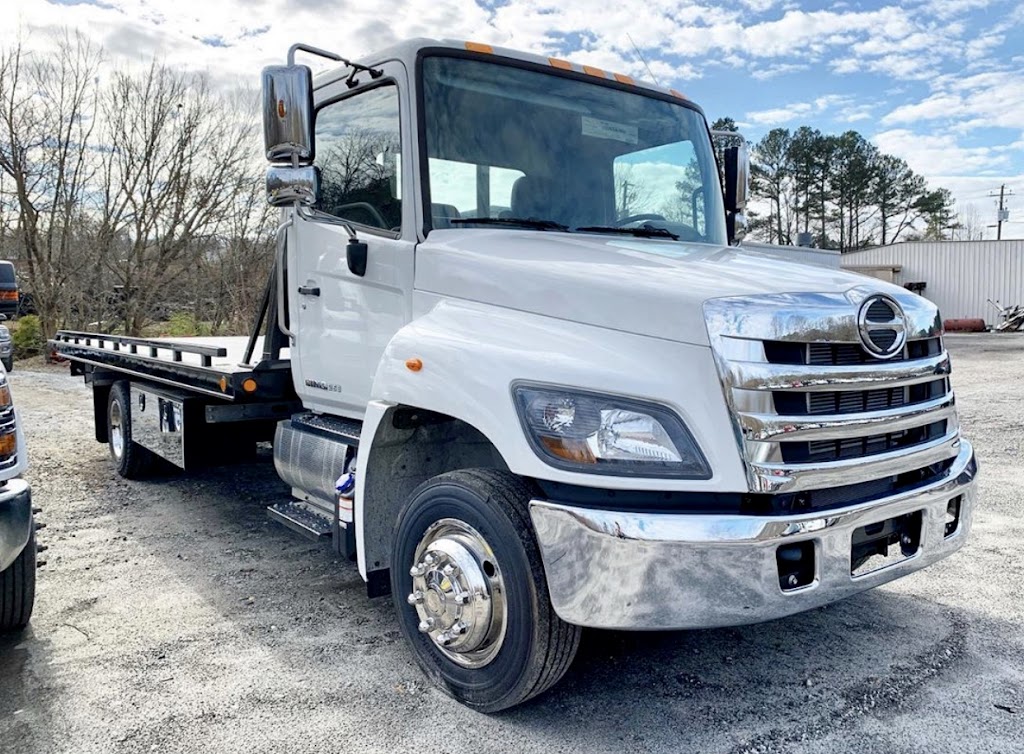 Tow Truck St-Laurent | CP 53551 NORGATE, Saint-Laurent, QC H4L 5J9, Canada | Phone: (438) 793-1994