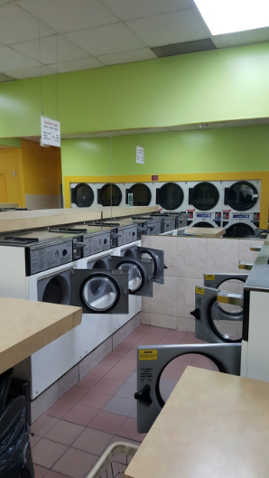 Weston Laundromat Cafe & Lounge | 2083 Weston Rd, York, ON M9N 1X7, Canada | Phone: (416) 242-3986