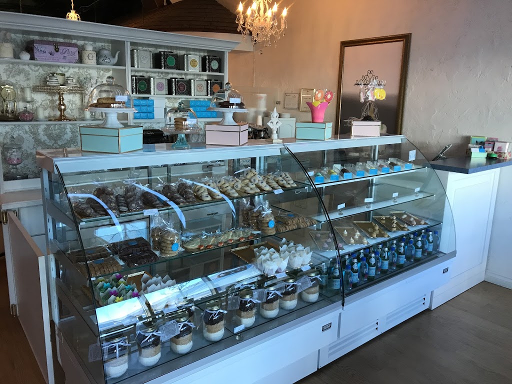 Patisserie V Marie | 8400 Jane St Unit 5 Building B, Concord, ON L4K 4L8, Canada | Phone: (905) 761-0088