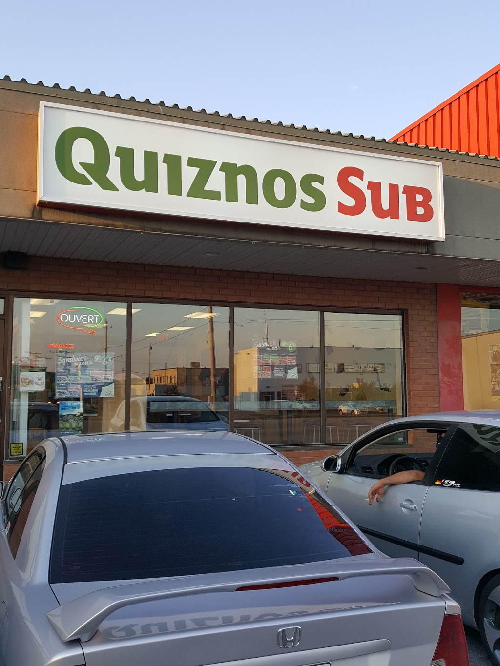 Quiznos | 111 Boulevard Industriel Unit 4, Repentigny, QC J6A 4X5, Canada | Phone: (450) 704-1919