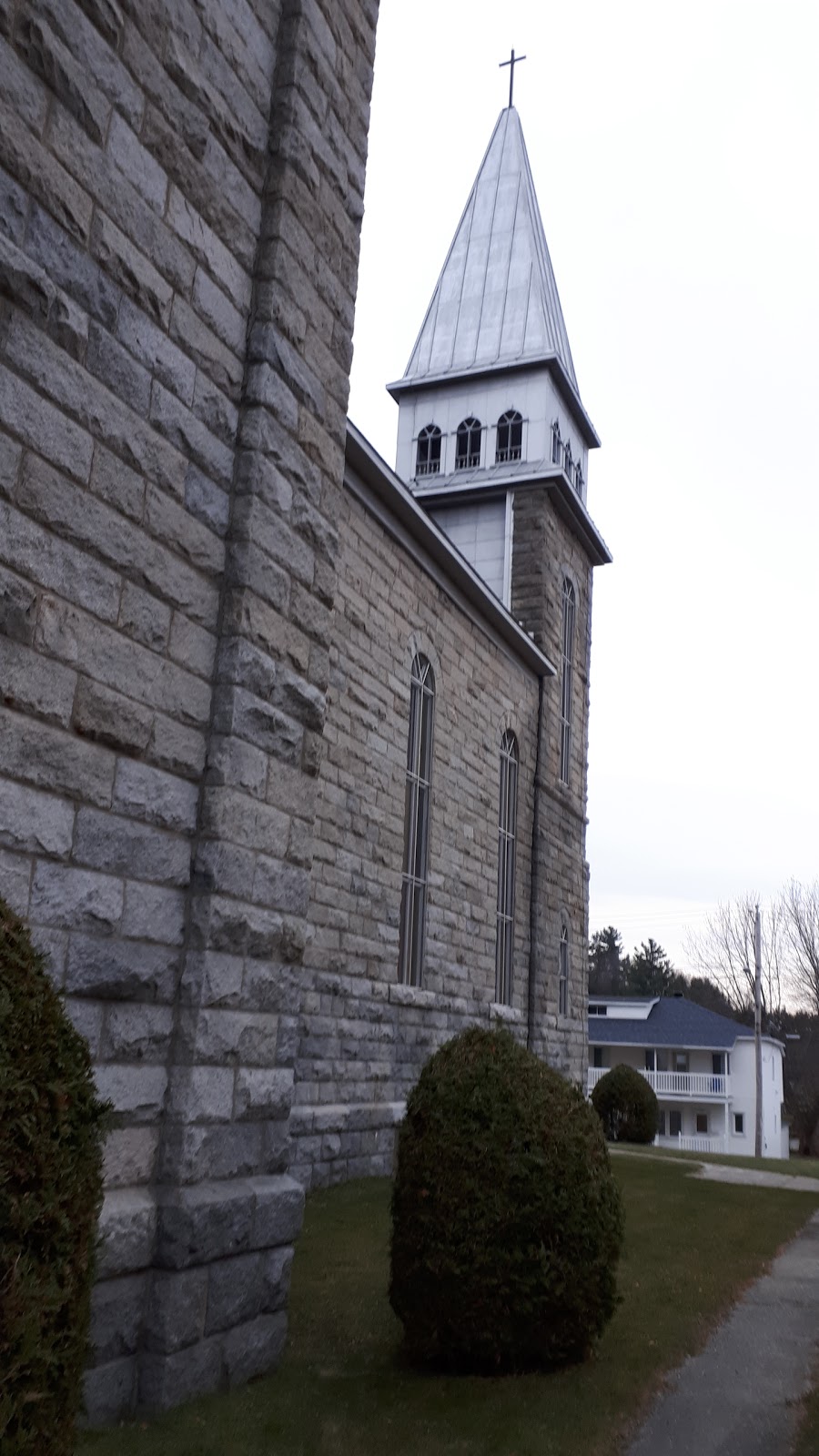 Presbytères-Eglises Catholiques | 35 Rue du Curé-LaRocque, Sherbrooke, QC J1C 0T2, Canada | Phone: (819) 846-2377