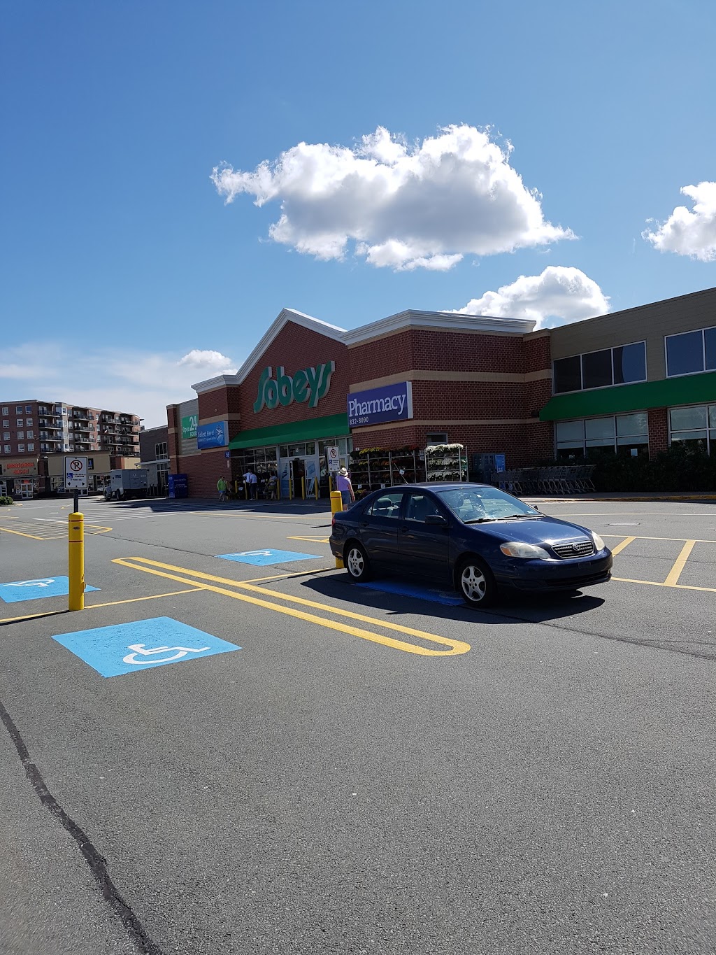 Sobeys Bedford South | 55 Peakview Way, Halifax, NS B3M 0G2, Canada | Phone: (902) 832-0640