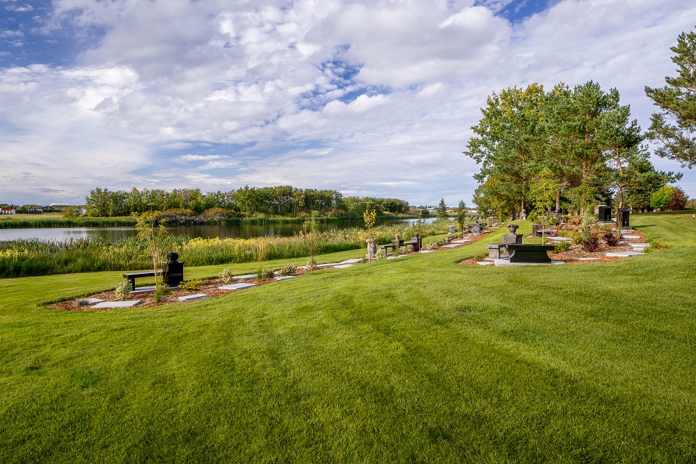 Prince Albert Memorial Gardens | RR 2 Stn Mpp Site 4 Comp. 94, Prince Albert, SK S6V 5P9, Canada | Phone: (306) 764-4824