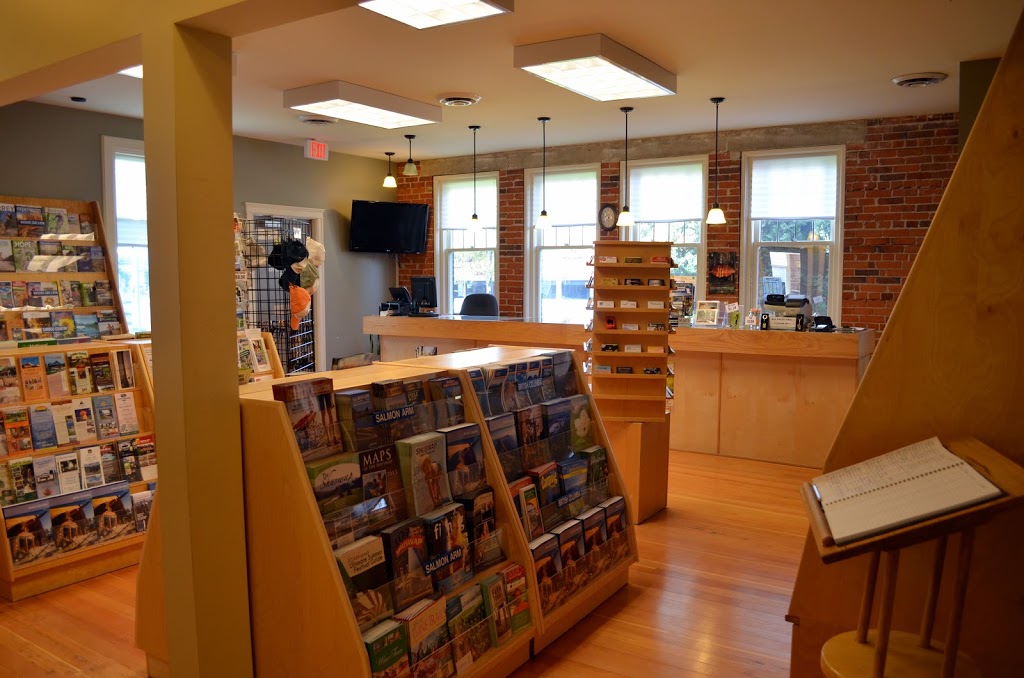 Salmon Arm Visitor Centre | 20 Hudson Ave NE #101, Salmon Arm, BC V1E 4P2, Canada | Phone: (877) 725-6667