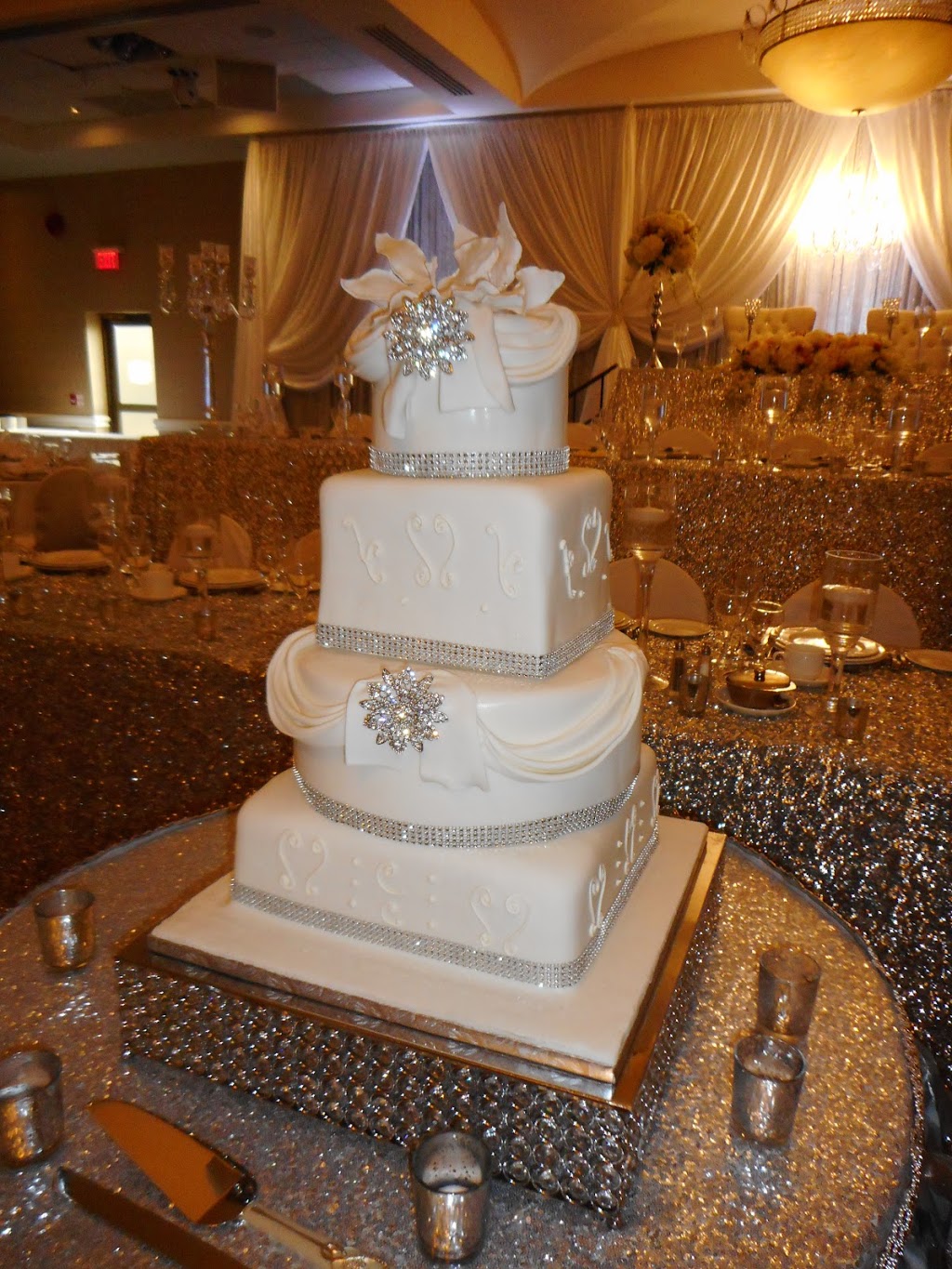 Kannys Cakes | 30 Baywood Rd, Etobicoke, ON M9V 3Y8, Canada | Phone: (416) 833-5027