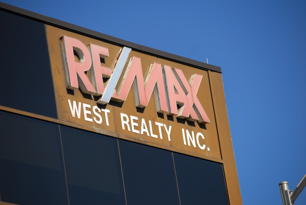 RE/MAX WEST REALTY INC | 1678 Bloor St W, Toronto, ON M6P 1A9, Canada | Phone: (416) 769-1616