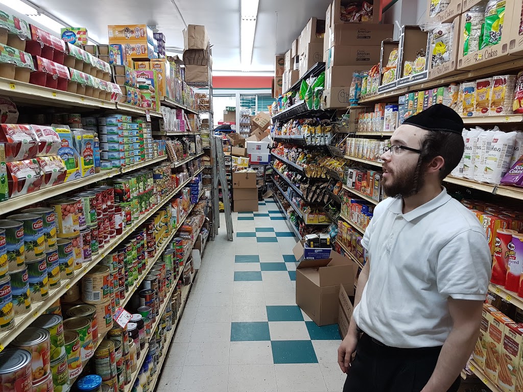 One Stop Kosher Grocery | 6735 Avenue de Darlington, Montréal, QC H3S 2J7, Canada | Phone: (514) 738-3207