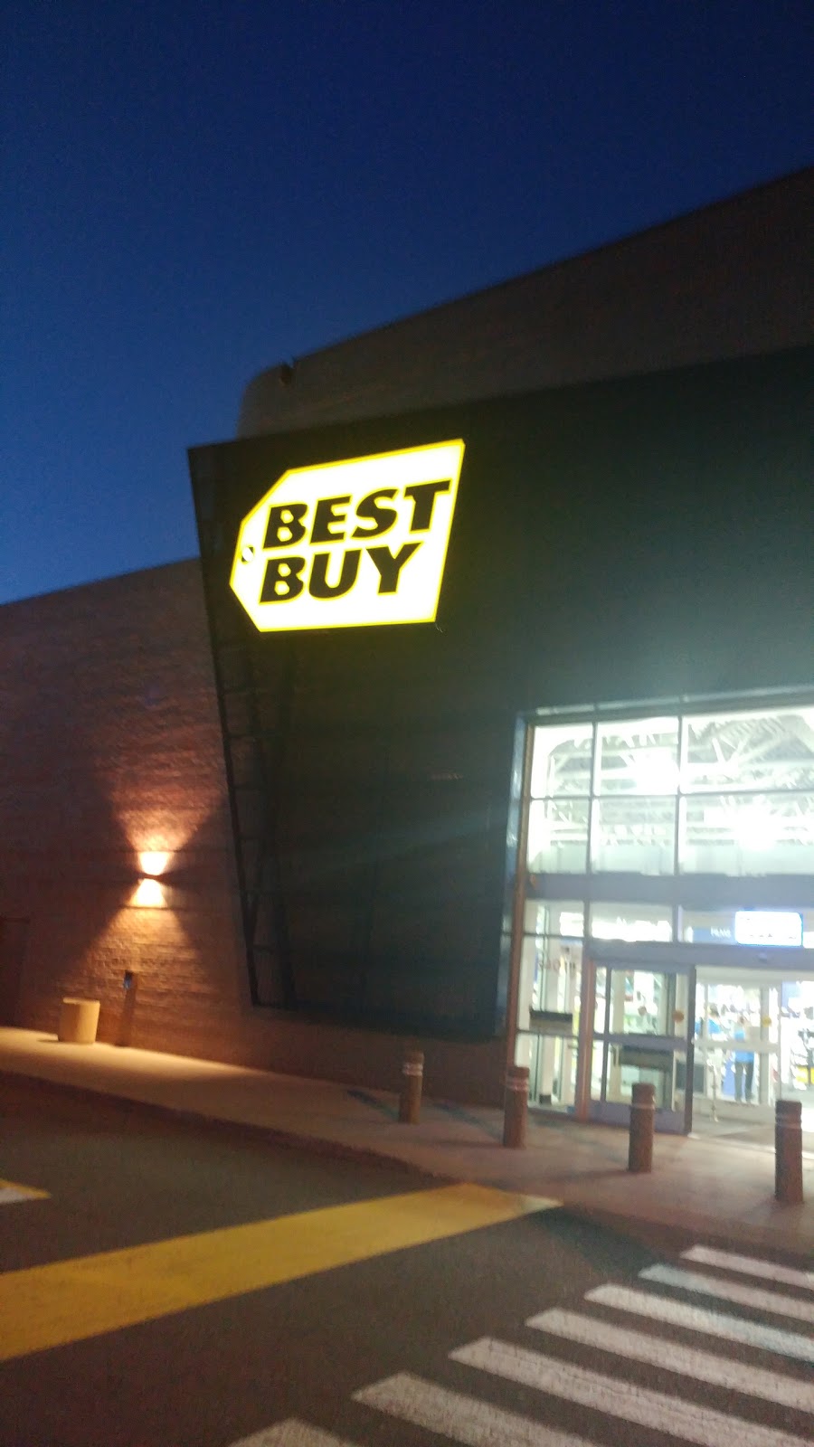 Best Buy | 5401 Boulevard des Galeries, Québec, QC G2K 1N4, Canada | Phone: (418) 266-1367