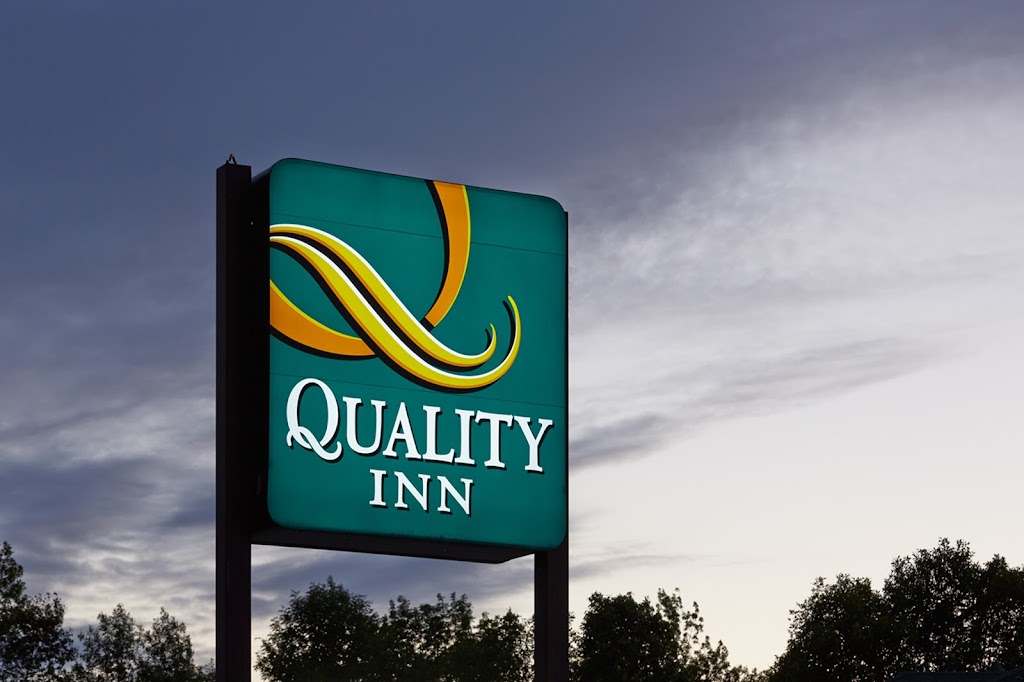 Quality Inn | 100 N Rankin St, Southampton, ON N0H 2L0, Canada | Phone: (519) 483-3333