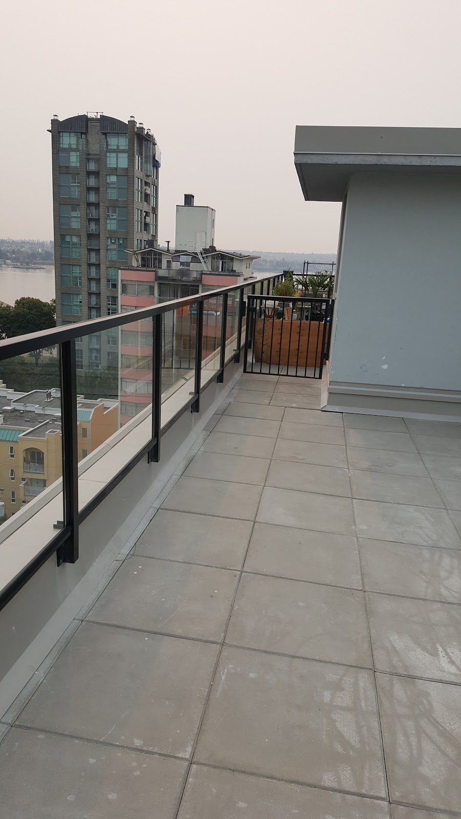 Express Aluminum Railing Ltd | 816 Boyd St, New Westminster, BC V3M 6N1, Canada | Phone: (604) 525-2175