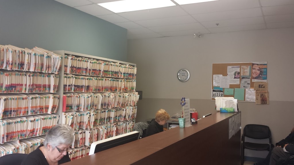 Clinique Medicale Du Haut Anjo | 7500 Bd des Galeries dAnjou #45, Anjou, QC H1M 3M4, Canada | Phone: (514) 493-1999