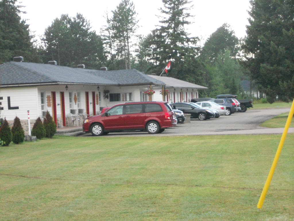 Deep River Motel | 33695 Hwy 17 West, Deep River, ON K0J 1P0, Canada | Phone: (613) 584-2743