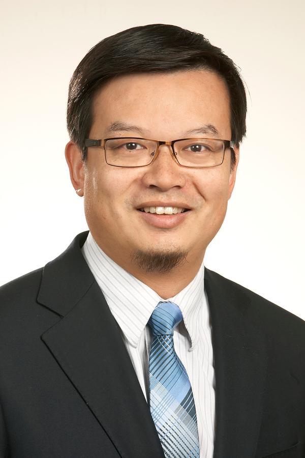 Edward Jones - Financial Advisor: Kevin Wang | 2904 S Sheridan Way #104, Oakville, ON L6J 7L7, Canada | Phone: (905) 829-1015